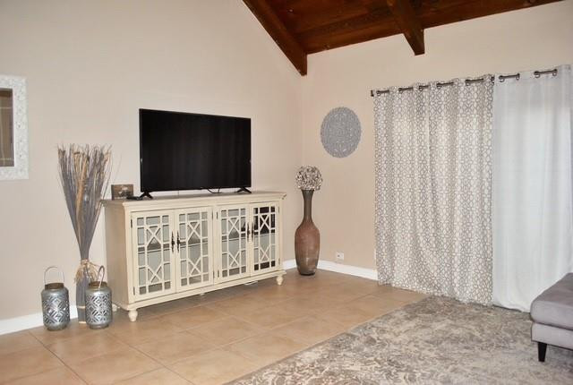 49 Deer Creek Road, Unit E105 Deerfield Beach, FL 33442 - Photo 2 of 13 Photo 2