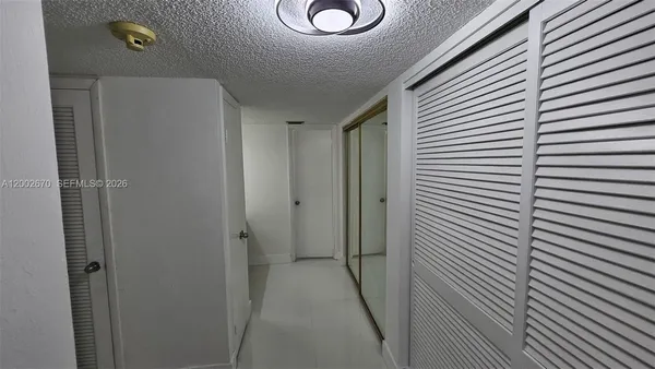 $1,900 | 871 Northeast 195th Street, Unit 204, Miami, FL 33179