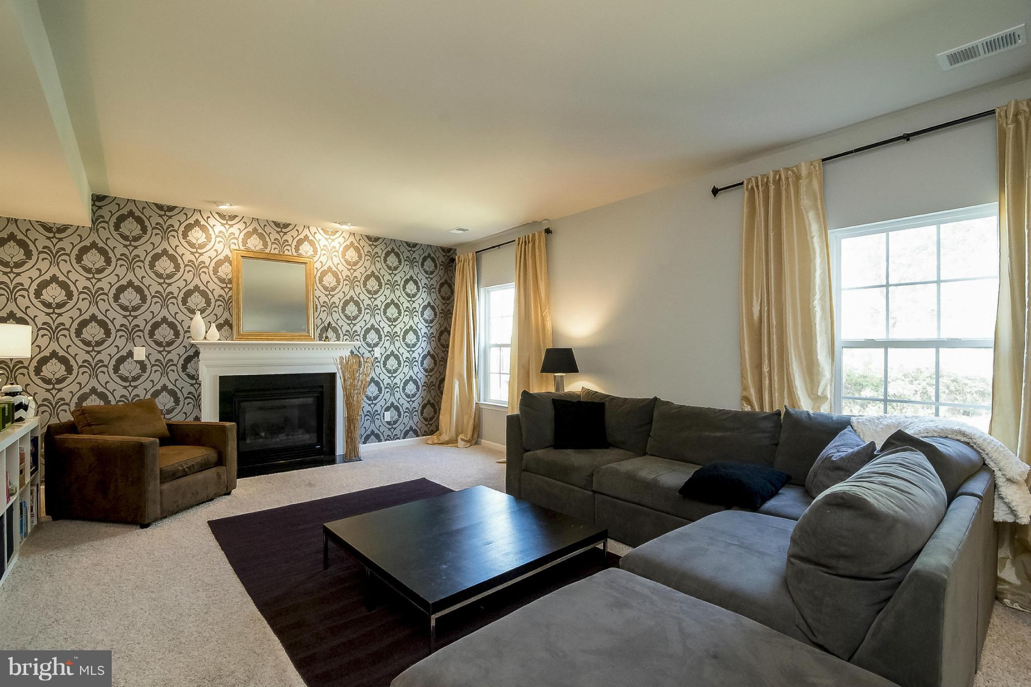 9584 Chaton Road Laurel, MD 20723 - Photo 11 of 29 Family Room