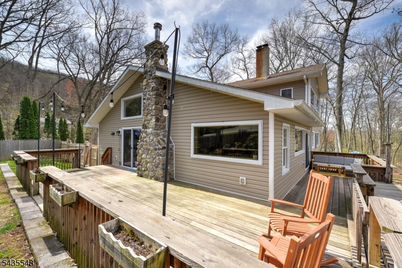 11 Mt Crest Road Oak Ridge, NJ 07438 - Photo 29 of 36