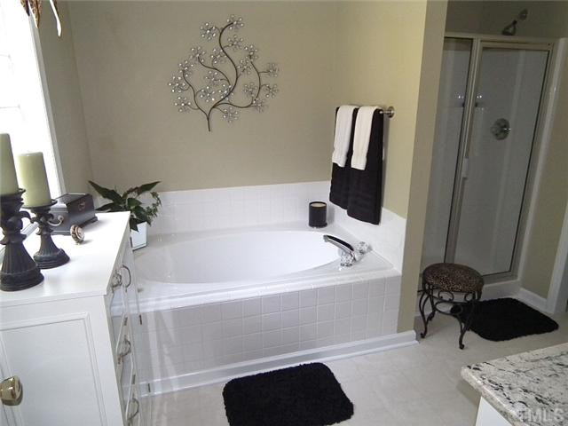 115 Cameron Drive Raleigh, NC 27603 - Photo 6 of 25 Master Bath/Spa