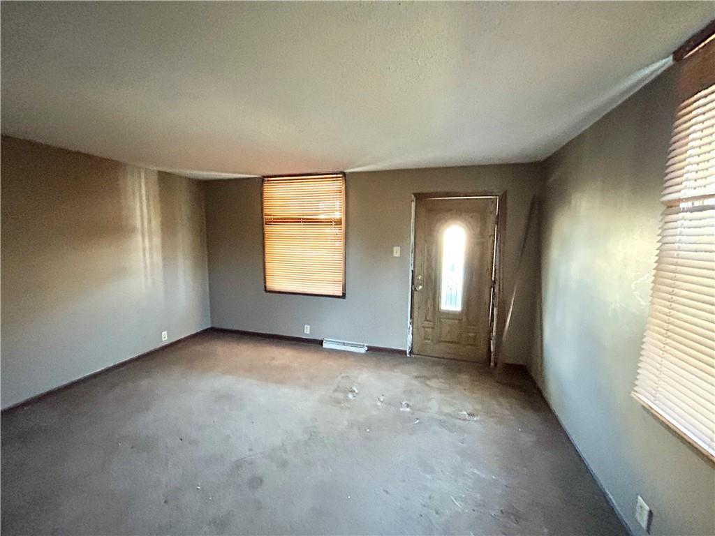 1218 Indiana Avenue Monaca, PA 15061 - Photo 4 of 23