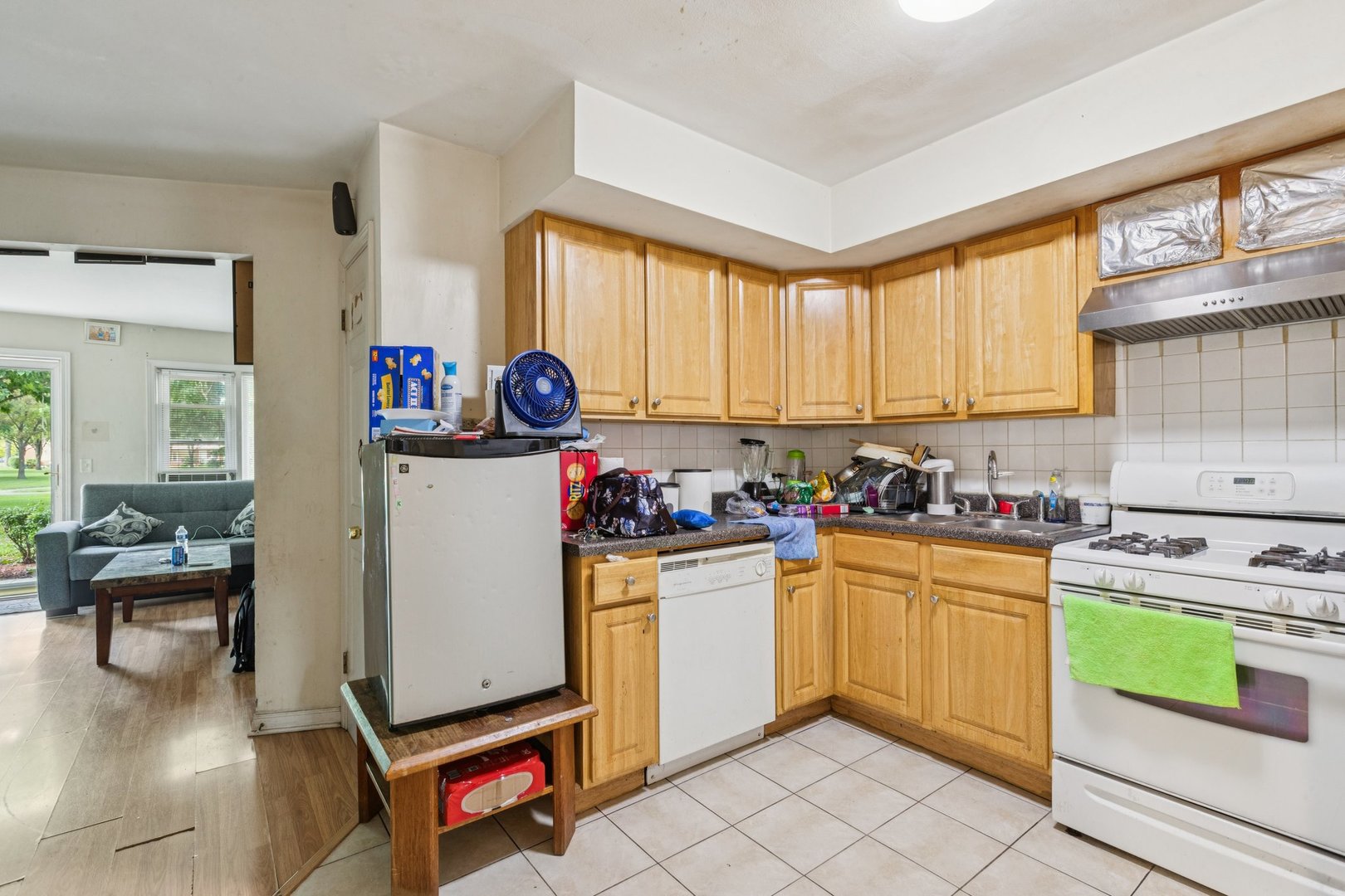 1119 East Algonquin Road, Unit 7 Arlington Heights, IL 60005 - Photo 4 of 12