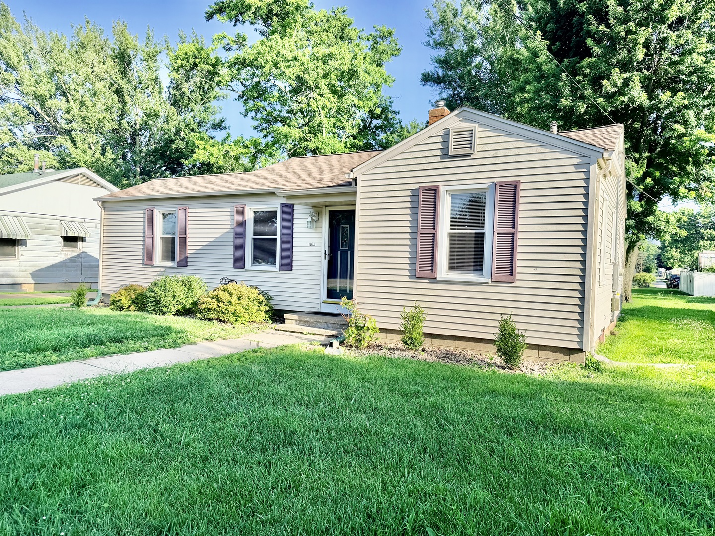 1105 Carroll Street Streator, IL 61364 - Photo 2 of 17