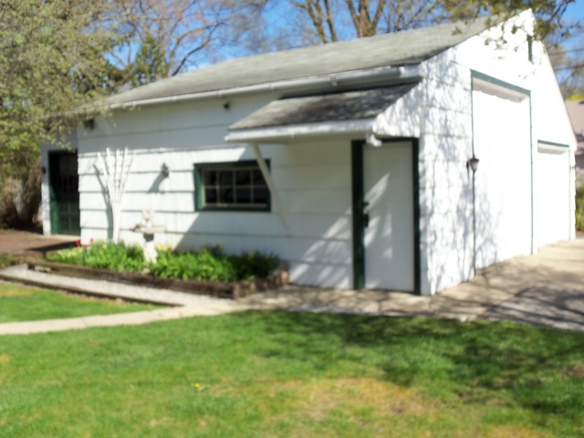1400 Evergreen Road Homewood, IL 60430 - Photo 4 of 25