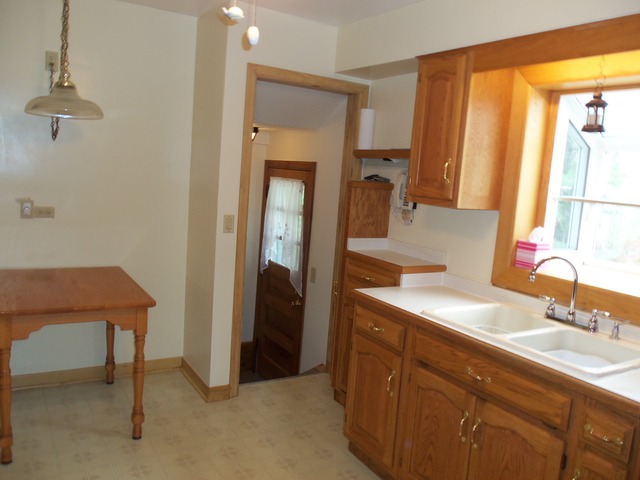 1400 Evergreen Road Homewood, IL 60430 - Photo 8 of 25