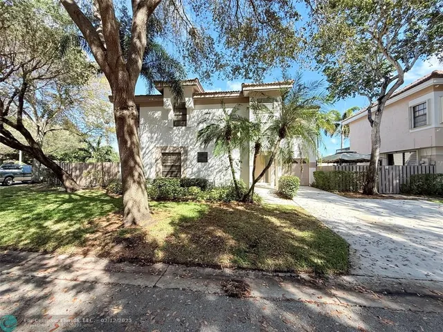 $3,595 | 10661 Northwest 17th Place, Unit 10661, Plantation, FL 33322