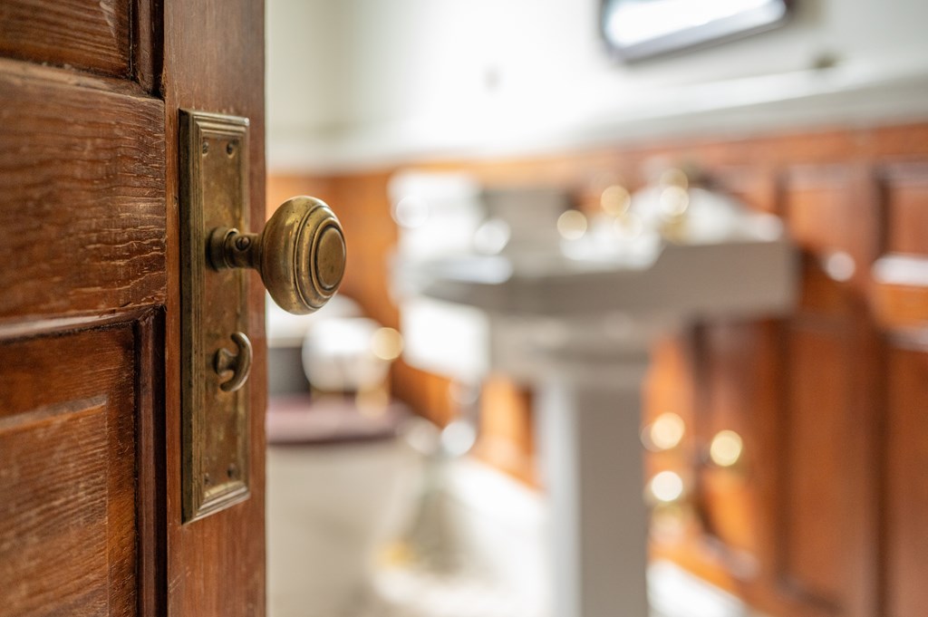 715 Broadway Columbus, GA 31901 - Photo 34 of 75 a close up of a shower
