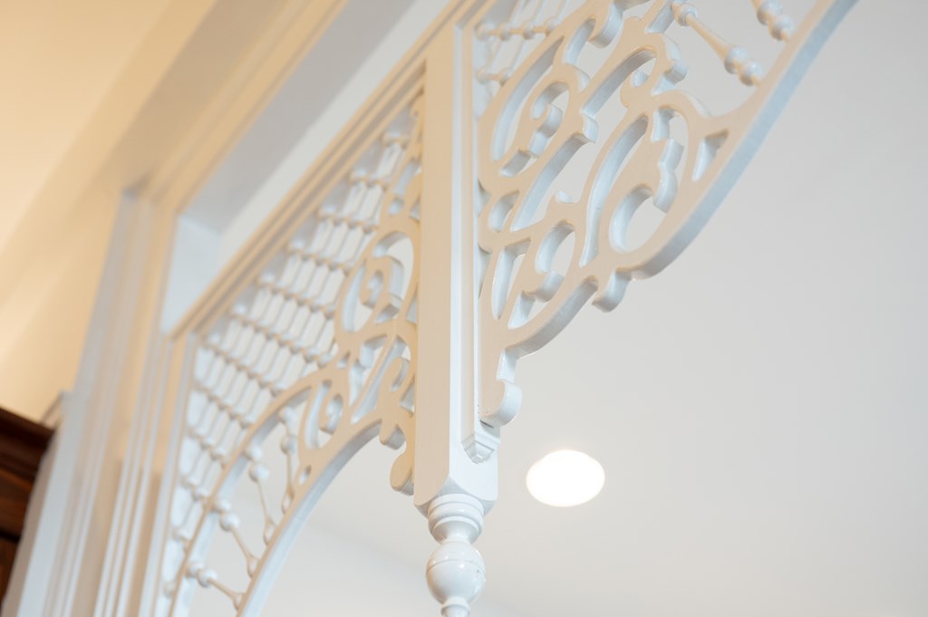 715 Broadway Columbus, GA 31901 - Photo 40 of 75 a bathroom with a shower curtain and a shower curtain