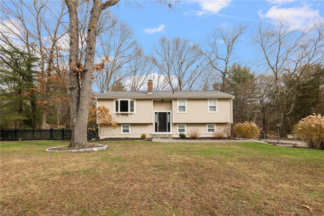 490 Howland Road East Greenwich, RI 02818 - Photo 1 of 41 Gallery Image 1