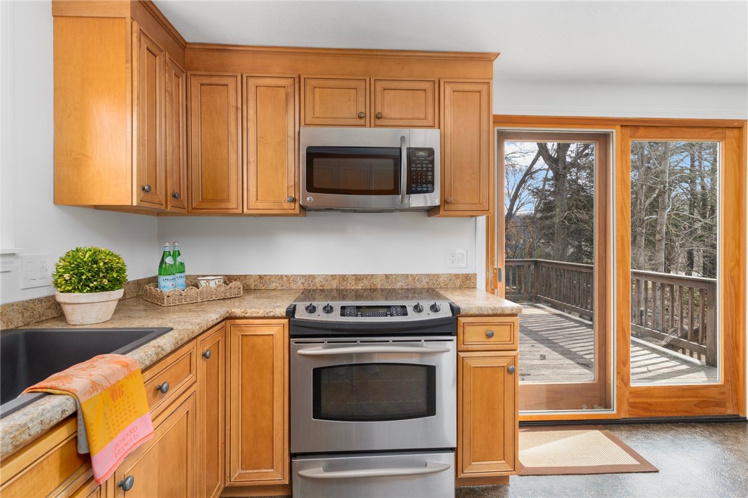 490 Howland Road East Greenwich, RI 02818 - Photo 13 of 41 Gallery Image 13