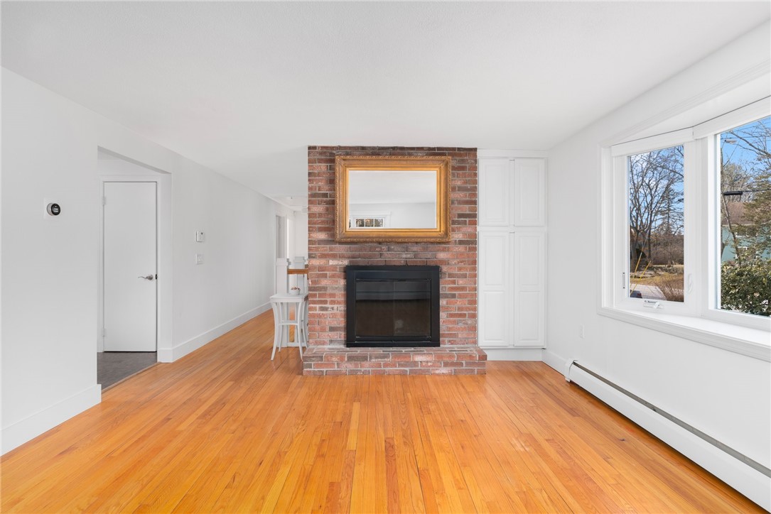 490 Howland Road East Greenwich, RI 02818 - Photo 7 of 41 Gallery Image 7