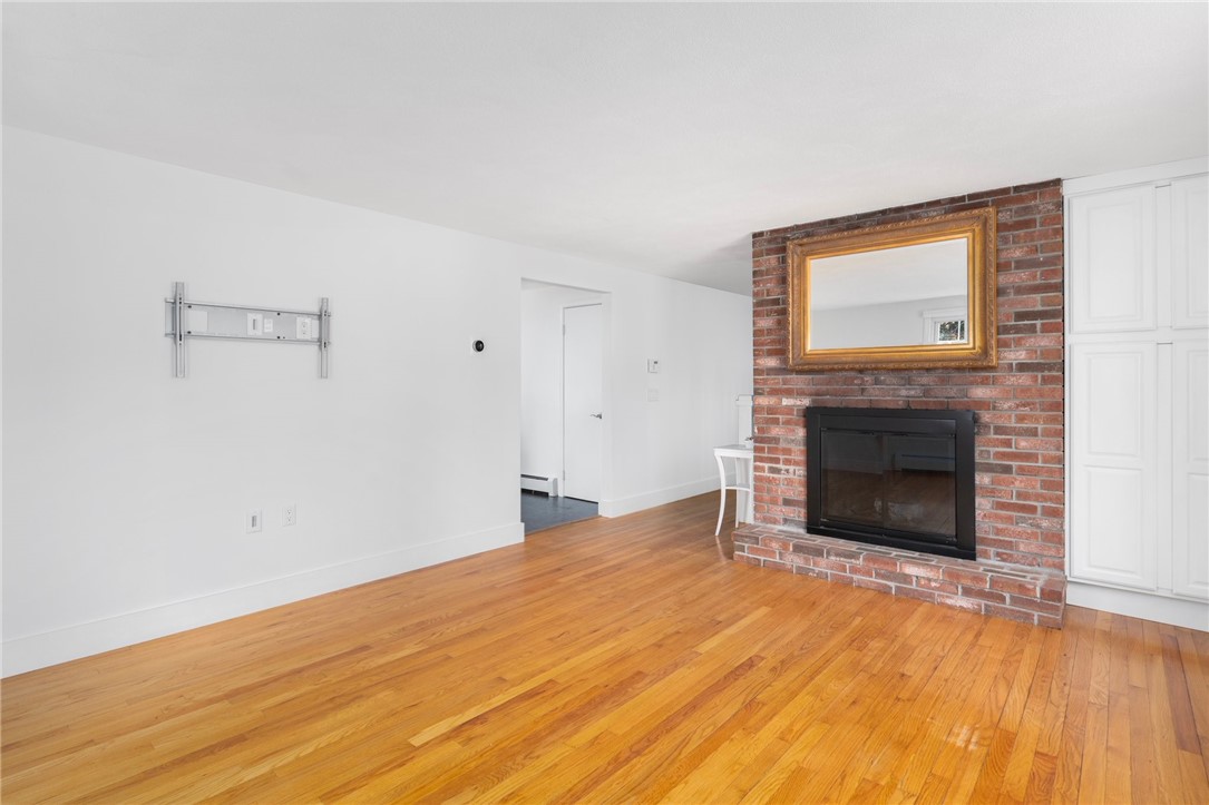 490 Howland Road East Greenwich, RI 02818 - Photo 10 of 41 Gallery Image 10