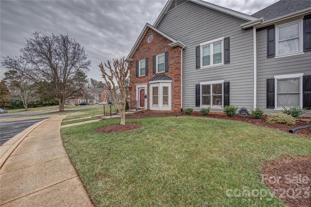 1775 Robinwood Road, Unit 1775 Gastonia, NC 28054 - Photo 3 of 25 Gallery Image 3