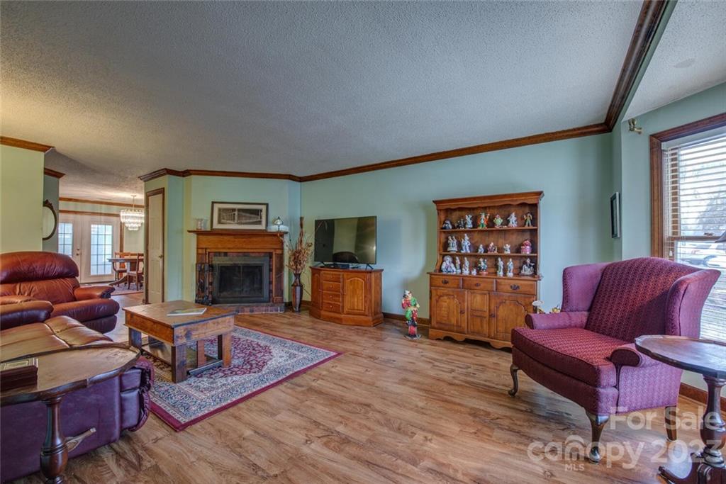 1775 Robinwood Road, Unit 1775 Gastonia, NC 28054 - Photo 6 of 25 Gallery Image 6
