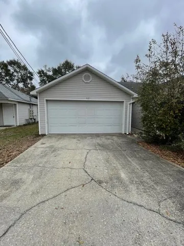 $1,650 | 935 Tray Drive, Fort Walton Beach, FL 32547