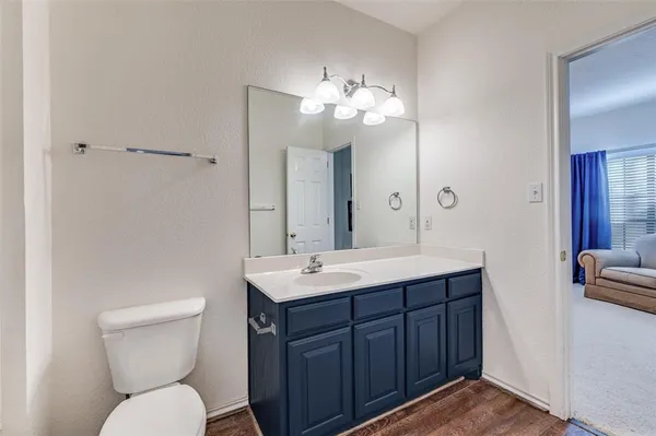 $315,000 | 27095 Meadowmore Court, Unit 402, Whitney, TX 76692