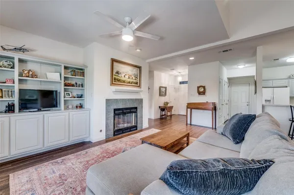 $315,000 | 27095 Meadowmore Court, Unit 402, Whitney, TX 76692