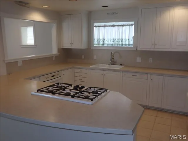 $2,650 | 7205 Dorset Avenue, St. Louis, MO 63130