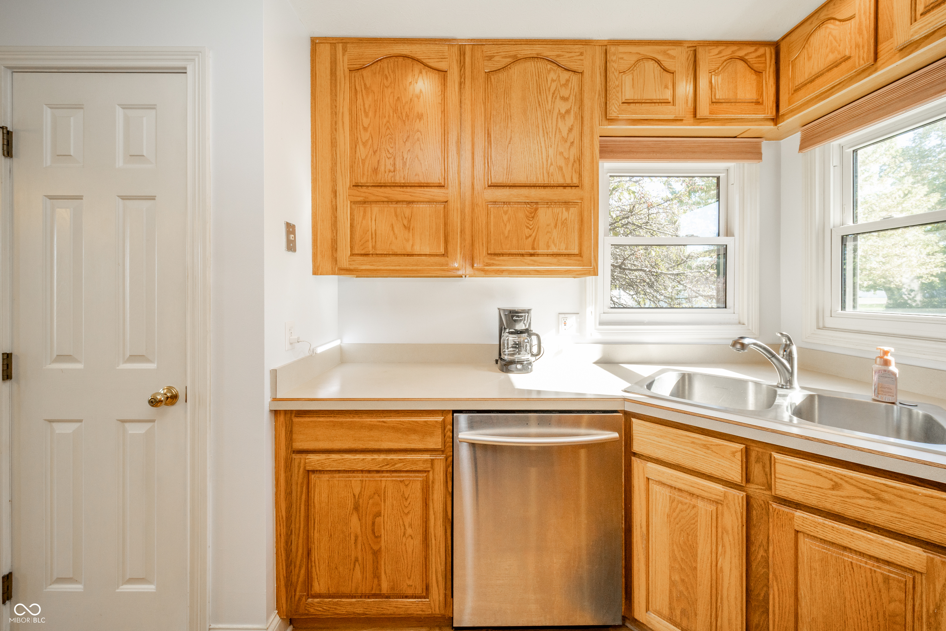 6208 Red Fox Road Pendleton, IN 46064 - Photo 8 of 49