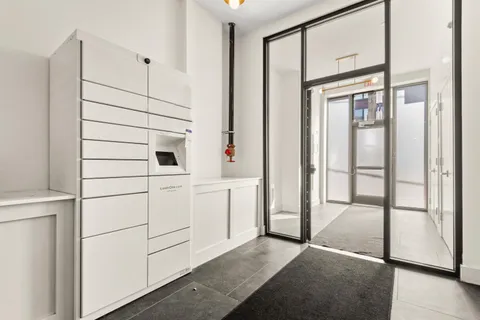 $599,999 | 386 5th Street, Unit 302, Jersey City, NJ 07302