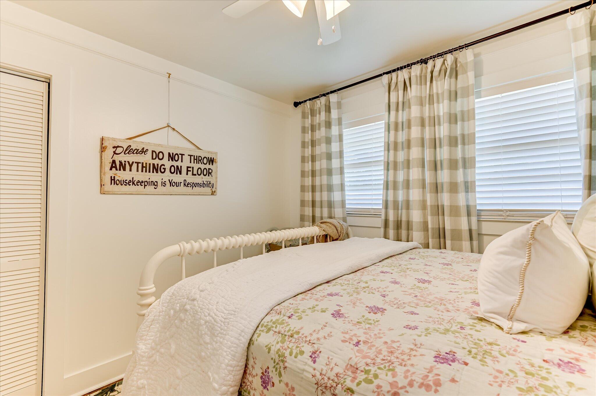 1121 Ridgecrest Avenue North Augusta, SC 29841 - Photo 31 of 42 a bedroom with a bed and a window