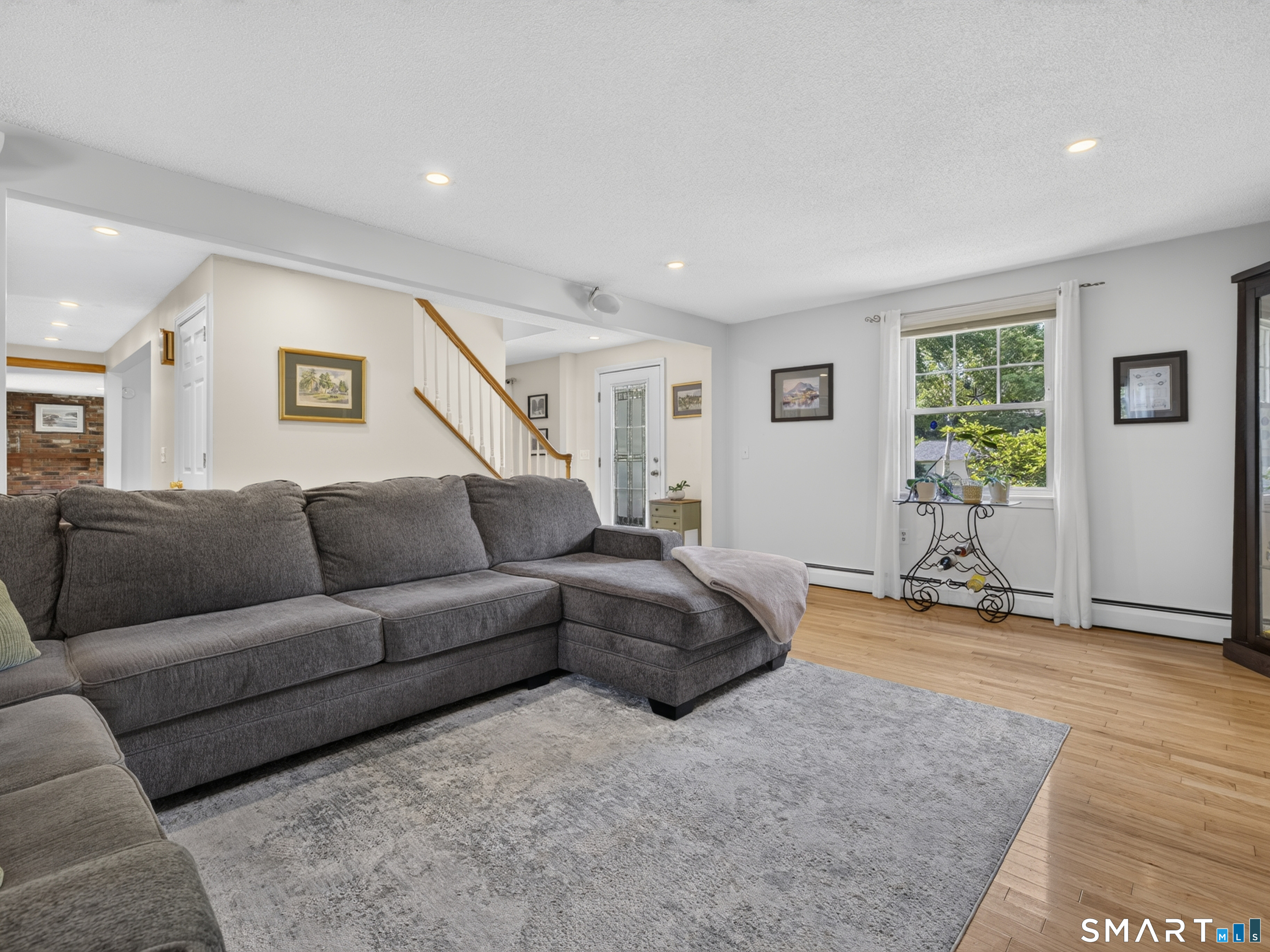 15 Winston Road East Lyme, CT 06333 - Photo 3 of 39