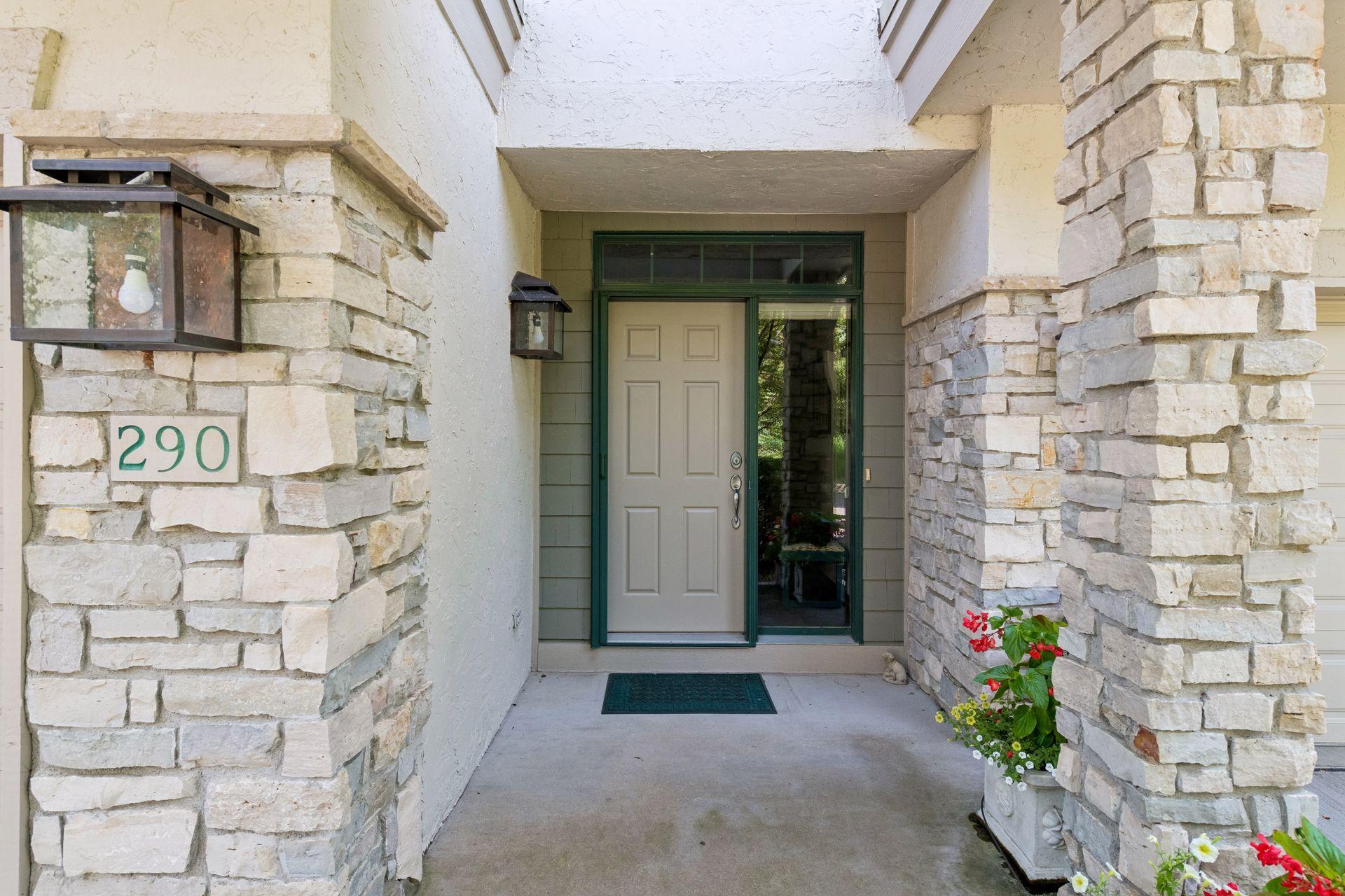 290 Grace Pointe Court Wayzata, MN 55391 - Photo 2 of 36