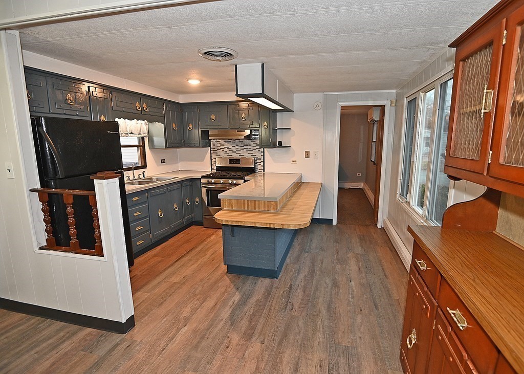 55 Longboat Road Wareham, MA 02576 - Photo 5 of 18 Gallery Image 5