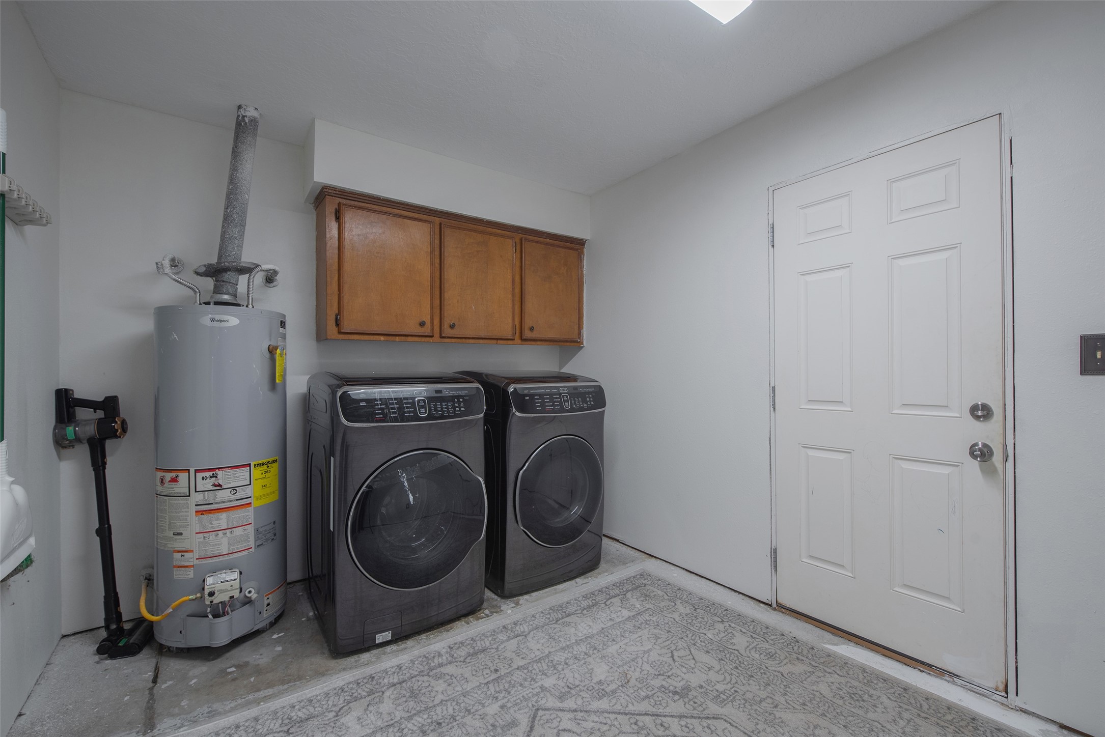 504 Walnut Street Waller, TX 77484 - Photo 19 of 35 Laundry Room