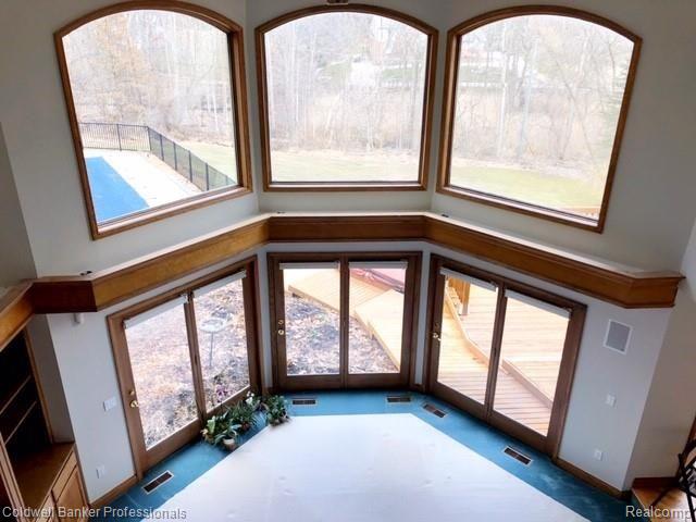 649 Spartan Drive Rochester Hills, MI 48309 - Photo 5 of 13