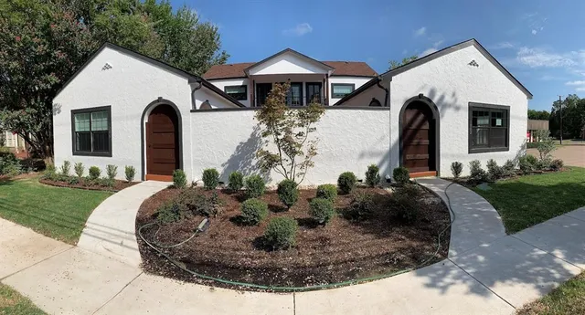 $1,450 | 1002 West 2nd Avenue, Corsicana, TX 75110