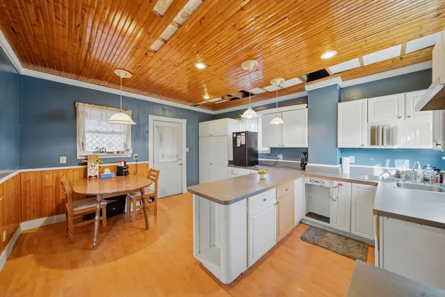 $114,900 | 1507 West 9th Street, Dixon, IL 61021