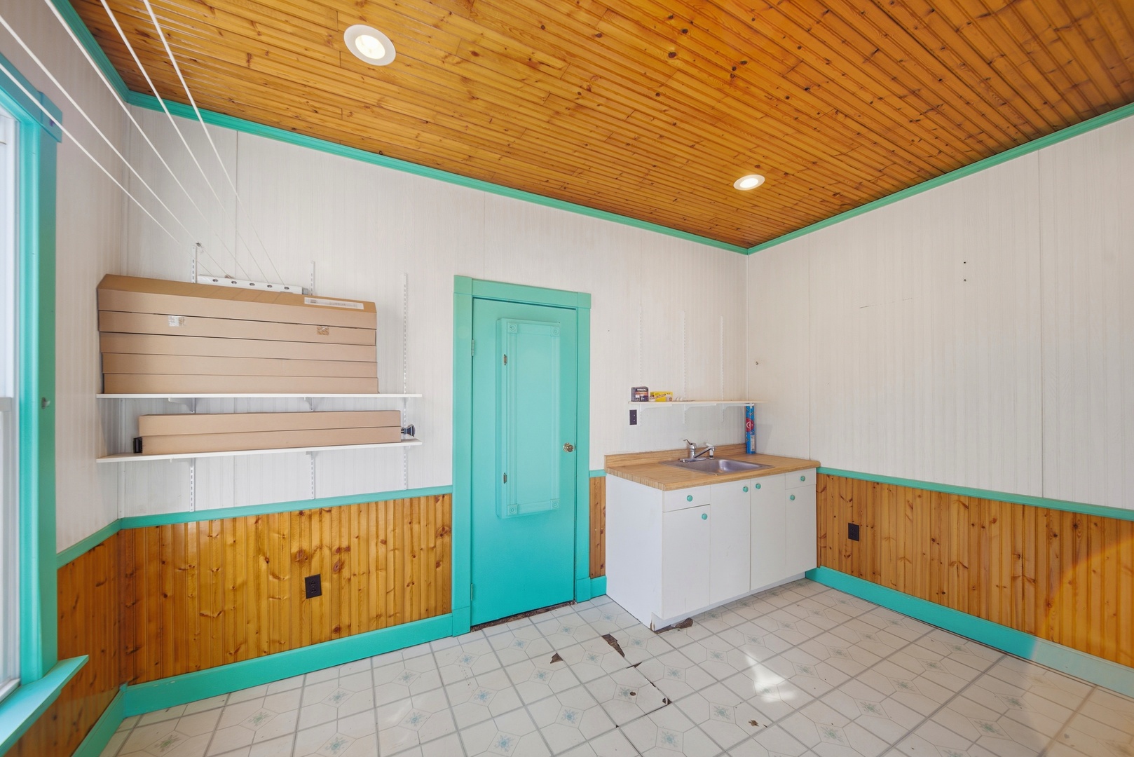 1507 West 9th Street Dixon, IL 61021 - Photo 6 of 22