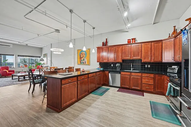 $339,900 | 125 South Kalamazoo Mall, Unit 608, Kalamazoo, MI 49007