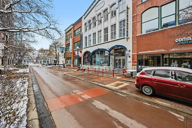 $339,900 | 125 South Kalamazoo Mall, Unit 608, Kalamazoo, MI 49007