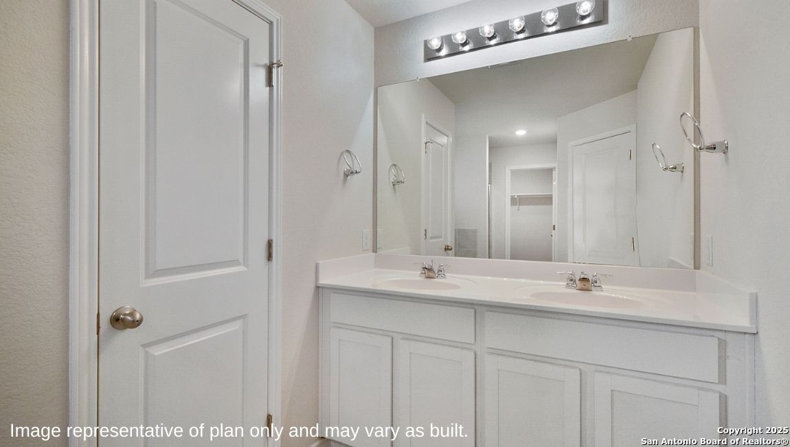 12772 El Arrayan Converse, TX 78109 - Photo 11 of 34