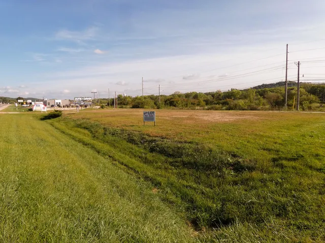 $74,000 | 1561 Highway 14, Richland Center, WI 53581