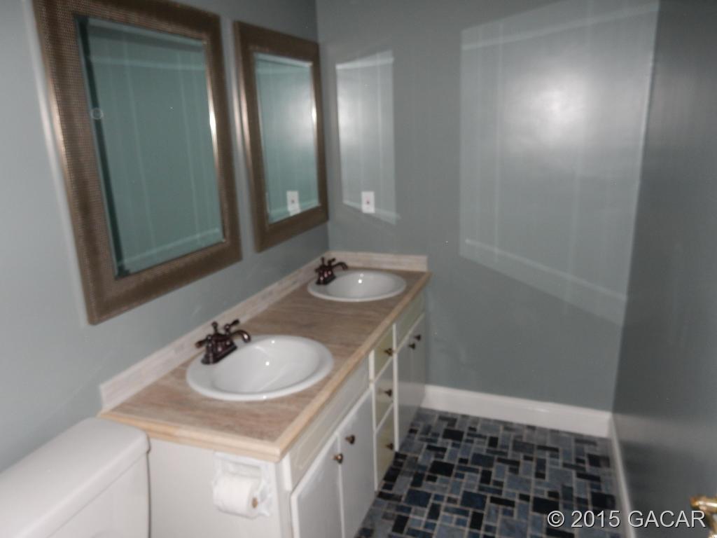 8921 Southwest 8th Avenue Gainesville, FL 32607 - Photo 8 of 24 Gallery Image 8