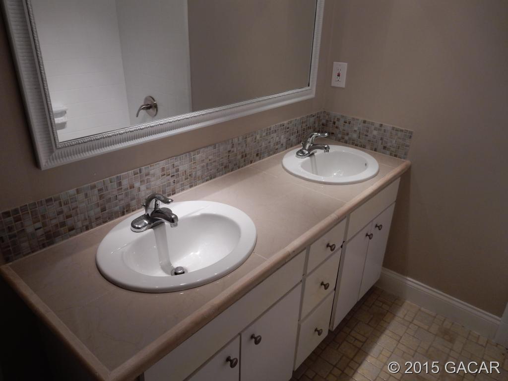 8921 Southwest 8th Avenue Gainesville, FL 32607 - Photo 10 of 24 Gallery Image 10