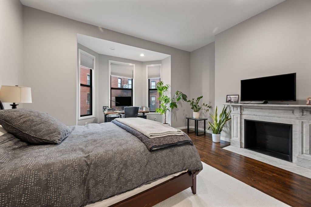 267 Beacon Street, Unit 2 Boston, MA 02116 - Photo 12 of 21