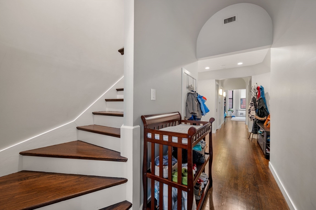 267 Beacon Street, Unit 2 Boston, MA 02116 - Photo 13 of 21