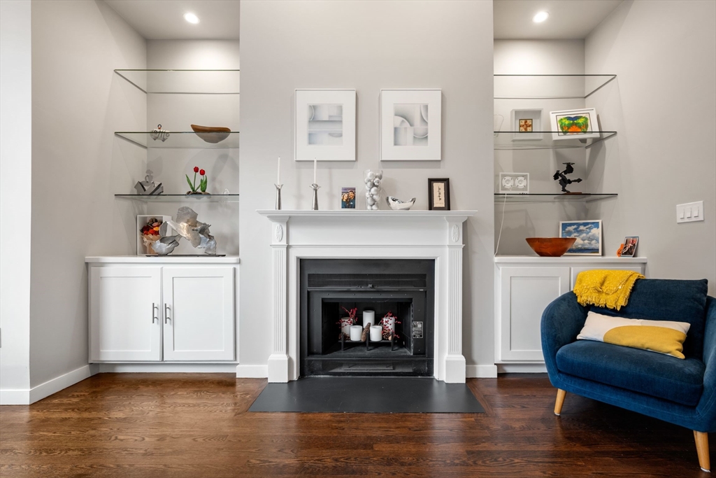 267 Beacon Street, Unit 2 Boston, MA 02116 - Photo 4 of 21