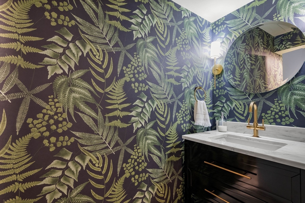 267 Beacon Street, Unit 2 Boston, MA 02116 - Photo 5 of 21