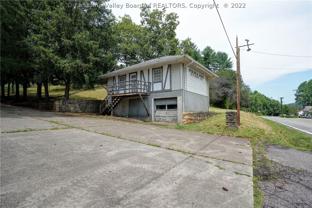 219 Winfield Road St. Albans, WV 25177 - Photo 45 of 48 Gallery Image 45