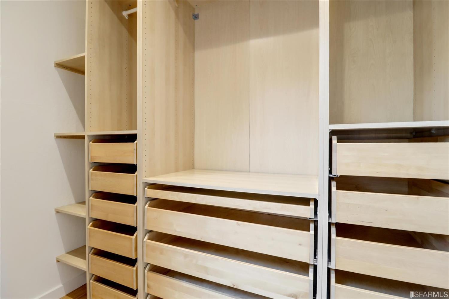 1397 Delaware Street Berkeley, CA 94702 - Photo 22 of 43 a view of entryway