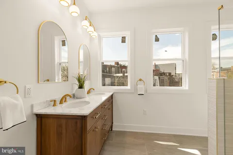 $1,139,000 | 1710 2nd Street Northwest, Washington, DC 20001