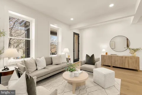 $1,139,000 | 1710 2nd Street Northwest, Washington, DC 20001