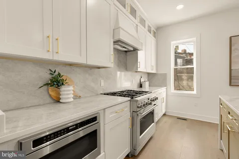 $1,139,000 | 1710 2nd Street Northwest, Washington, DC 20001