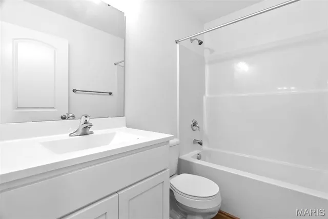 $334,900 | 1724 12 Oaks Place, Pevely, MO 63070